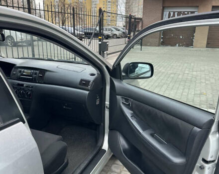 Серый Тойота Королла, объемом двигателя 1.6 л и пробегом 168 тыс. км за 6200 $, фото 13 на Automoto.ua