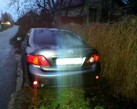 Сірий Тойота Королла, об'ємом двигуна 1.6 л та пробігом 195 тис. км за 4000 $, фото 1 на Automoto.ua