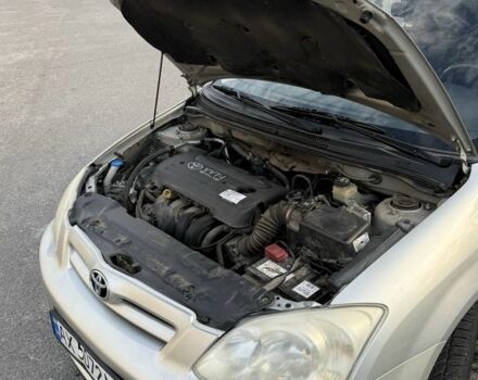 Сірий Тойота Королла, об'ємом двигуна 1.6 л та пробігом 230 тис. км за 4800 $, фото 6 на Automoto.ua