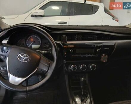 Серый Тойота Королла, объемом двигателя 1.6 л и пробегом 178 тыс. км за 10000 $, фото 3 на Automoto.ua