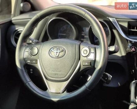 Тойота Королла 2017 у Одесі на Automoto.ua Сірий Тойота Королла, об'ємом двигуна 1.8 л та пробігом 109 тис. км за 13500 $, фото 20 на Automoto.ua