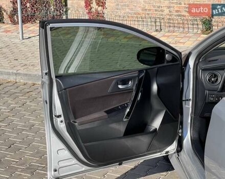 Тойота Королла 2017 у Одесі на Automoto.ua Сірий Тойота Королла, об'ємом двигуна 1.8 л та пробігом 109 тис. км за 13500 $, фото 8 на Automoto.ua