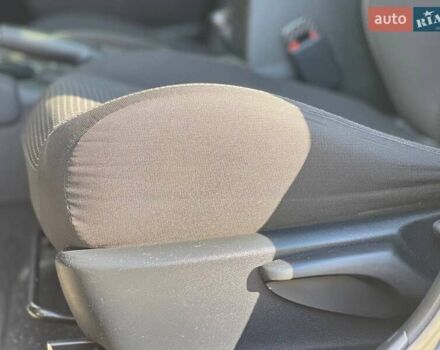 Тойота Королла 2017 у Одесі на Automoto.ua Сірий Тойота Королла, об'ємом двигуна 1.8 л та пробігом 109 тис. км за 13500 $, фото 14 на Automoto.ua