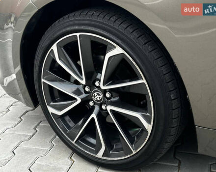 Сірий Тойота Королла, об'ємом двигуна 1.99 л та пробігом 17 тис. км за 15900 $, фото 2 на Automoto.ua