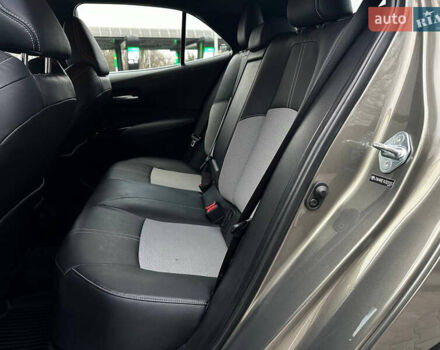 Сірий Тойота Королла, об'ємом двигуна 1.99 л та пробігом 17 тис. км за 15900 $, фото 13 на Automoto.ua