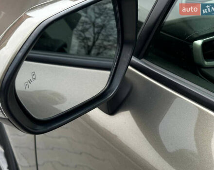 Сірий Тойота Королла, об'ємом двигуна 1.99 л та пробігом 17 тис. км за 15900 $, фото 6 на Automoto.ua