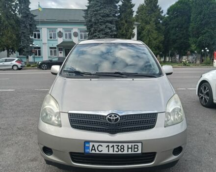 Серый Тойота Королла, объемом двигателя 2 л и пробегом 400 тыс. км за 4500 $, фото 1 на Automoto.ua