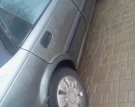 Серый Тойота Королла, объемом двигателя 1.3 л и пробегом 265 тыс. км за 1500 $, фото 3 на Automoto.ua