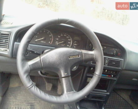 Серый Тойота Королла, объемом двигателя 1.3 л и пробегом 265 тыс. км за 1500 $, фото 1 на Automoto.ua