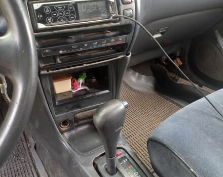 Серый Тойота Королла, объемом двигателя 1.4 л и пробегом 200 тыс. км за 1100 $, фото 4 на Automoto.ua