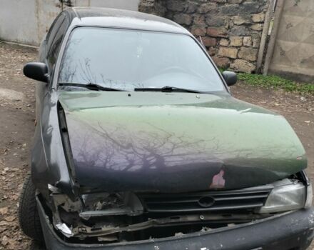 Серый Тойота Королла, объемом двигателя 1.3 л и пробегом 250 тыс. км за 500 $, фото 3 на Automoto.ua