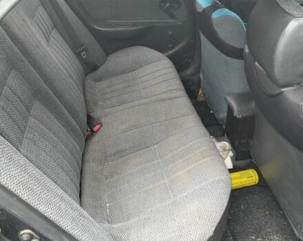 Серый Тойота Королла, объемом двигателя 1.3 л и пробегом 250 тыс. км за 500 $, фото 6 на Automoto.ua