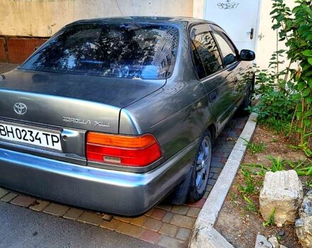 Серый Тойота Королла, объемом двигателя 1.3 л и пробегом 240 тыс. км за 2500 $, фото 3 на Automoto.ua