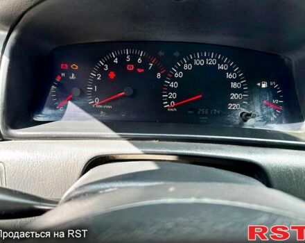 Сірий Тойота Королла, об'ємом двигуна 1.4 л та пробігом 256 тис. км за 3700 $, фото 5 на Automoto.ua