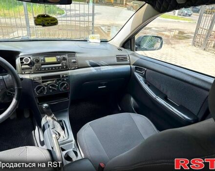 Сірий Тойота Королла, об'ємом двигуна 1.4 л та пробігом 256 тис. км за 3700 $, фото 4 на Automoto.ua