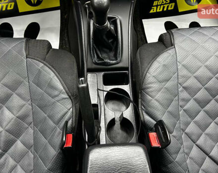 Серый Тойота Королла, объемом двигателя 1.4 л и пробегом 236 тыс. км за 4900 $, фото 11 на Automoto.ua