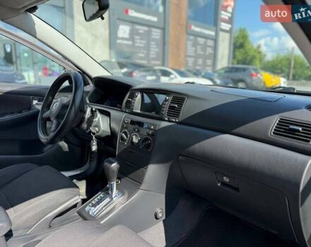 Сірий Тойота Королла, об'ємом двигуна 1.6 л та пробігом 247 тис. км за 5500 $, фото 11 на Automoto.ua