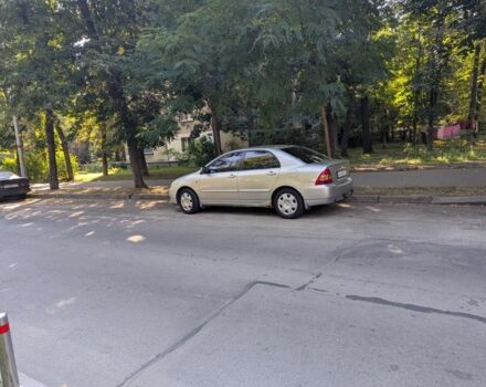 Сірий Тойота Королла, об'ємом двигуна 0 л та пробігом 385 тис. км за 3999 $, фото 1 на Automoto.ua