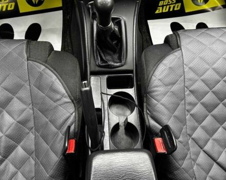 Серый Тойота Королла, объемом двигателя 1.4 л и пробегом 236 тыс. км за 4900 $, фото 11 на Automoto.ua