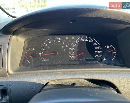 Серый Тойота Королла, объемом двигателя 1.6 л и пробегом 311 тыс. км за 5600 $, фото 3 на Automoto.ua