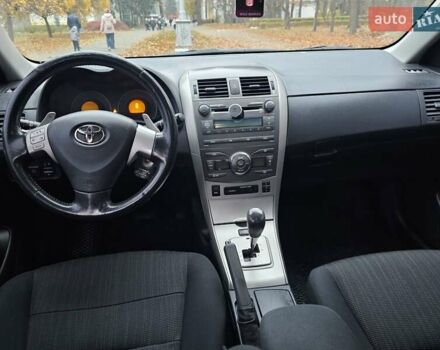 Сірий Тойота Королла, об'ємом двигуна 1.6 л та пробігом 160 тис. км за 6000 $, фото 18 на Automoto.ua