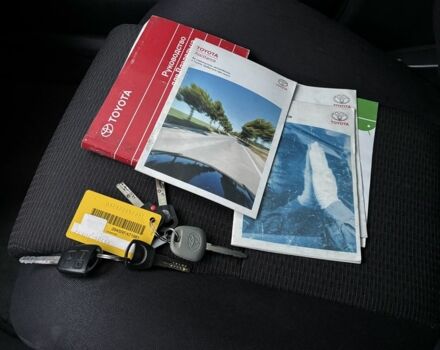 Сірий Тойота Королла, об'ємом двигуна 1.6 л та пробігом 175 тис. км за 4700 $, фото 8 на Automoto.ua