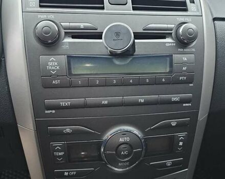 Сірий Тойота Королла, об'ємом двигуна 1.6 л та пробігом 160 тис. км за 6000 $, фото 23 на Automoto.ua