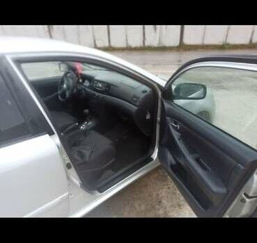 Серый Тойота Королла, объемом двигателя 1.6 л и пробегом 320 тыс. км за 5000 $, фото 11 на Automoto.ua