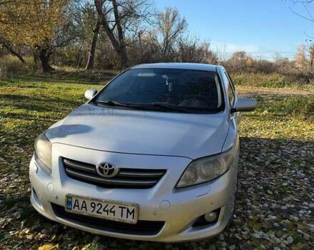 Сірий Тойота Королла, об'ємом двигуна 1.59 л та пробігом 250 тис. км за 6900 $, фото 1 на Automoto.ua