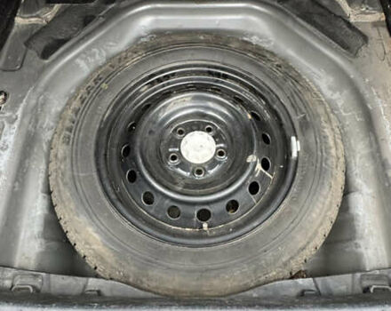 Серый Тойота Королла, объемом двигателя 1.6 л и пробегом 261 тыс. км за 5599 $, фото 24 на Automoto.ua