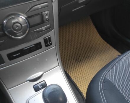 Серый Тойота Королла, объемом двигателя 1.6 л и пробегом 275 тыс. км за 5200 $, фото 5 на Automoto.ua