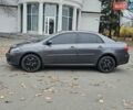 Сірий Тойота Королла, об'ємом двигуна 1.6 л та пробігом 160 тис. км за 6000 $, фото 4 на Automoto.ua