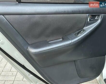 Сірий Тойота Королла, об'ємом двигуна 1.6 л та пробігом 245 тис. км за 5490 $, фото 12 на Automoto.ua