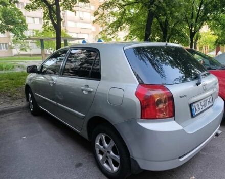 Серый Тойота Королла, объемом двигателя 1.6 л и пробегом 153 тыс. км за 7400 $, фото 2 на Automoto.ua