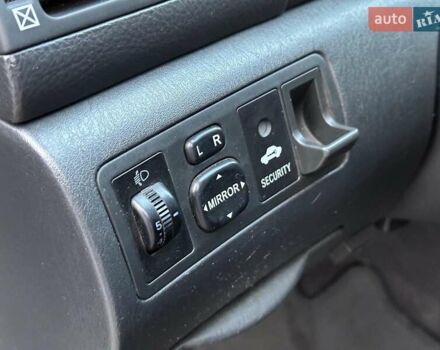 Сірий Тойота Королла, об'ємом двигуна 1.6 л та пробігом 245 тис. км за 5490 $, фото 9 на Automoto.ua