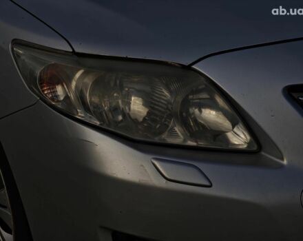 Серый Тойота Королла, объемом двигателя 1.6 л и пробегом 251 тыс. км за 6690 $, фото 3 на Automoto.ua