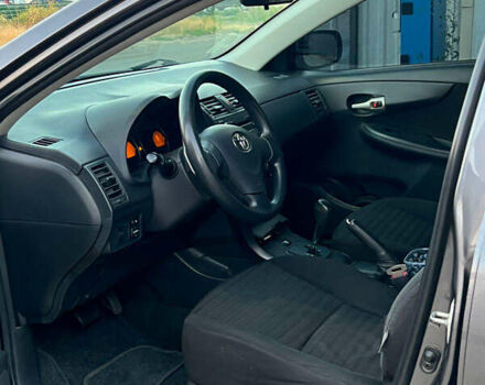 Серый Тойота Королла, объемом двигателя 1.6 л и пробегом 195 тыс. км за 6800 $, фото 1 на Automoto.ua