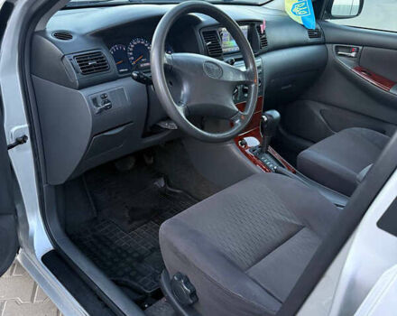 Сірий Тойота Королла, об'ємом двигуна 1.8 л та пробігом 123 тис. км за 6500 $, фото 14 на Automoto.ua