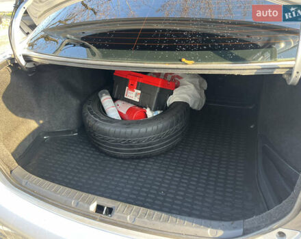 Сірий Тойота Королла, об'ємом двигуна 1.6 л та пробігом 247 тис. км за 7800 $, фото 12 на Automoto.ua