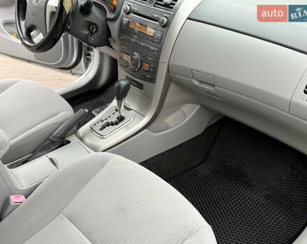 Серый Тойота Королла, объемом двигателя 1.6 л и пробегом 190 тыс. км за 6800 $, фото 6 на Automoto.ua