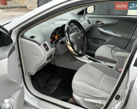 Серый Тойота Королла, объемом двигателя 1.6 л и пробегом 190 тыс. км за 6800 $, фото 4 на Automoto.ua