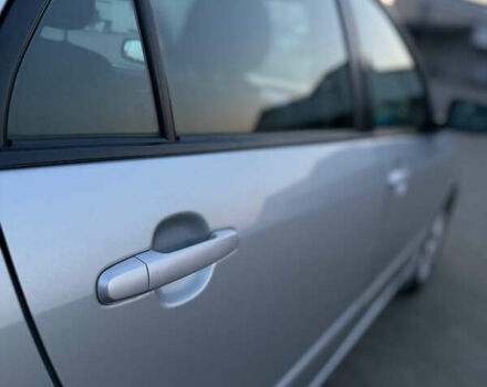 Сірий Тойота Королла, об'ємом двигуна 1.8 л та пробігом 123 тис. км за 6500 $, фото 7 на Automoto.ua