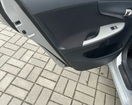 Сірий Тойота Королла, об'ємом двигуна 1.6 л та пробігом 230 тис. км за 6700 $, фото 7 на Automoto.ua