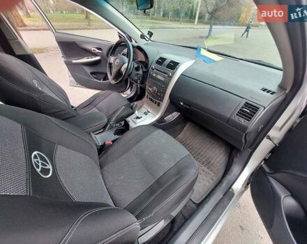 Серый Тойота Королла, объемом двигателя 1.6 л и пробегом 250 тыс. км за 7000 $, фото 16 на Automoto.ua