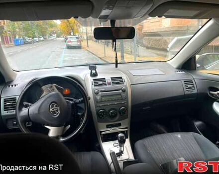 Сірий Тойота Королла, об'ємом двигуна 1.6 л та пробігом 215 тис. км за 7500 $, фото 4 на Automoto.ua