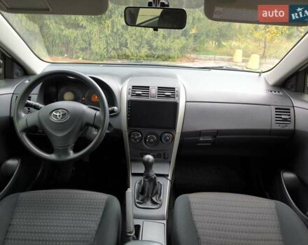 Серый Тойота Королла, объемом двигателя 1.6 л и пробегом 193 тыс. км за 7700 $, фото 22 на Automoto.ua