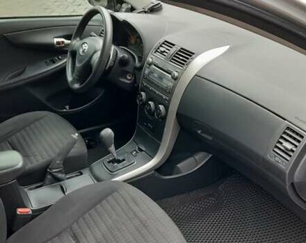 Серый Тойота Королла, объемом двигателя 1.6 л и пробегом 174 тыс. км за 6900 $, фото 17 на Automoto.ua