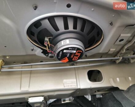 Серый Тойота Королла, объемом двигателя 1.6 л и пробегом 193 тыс. км за 7700 $, фото 26 на Automoto.ua