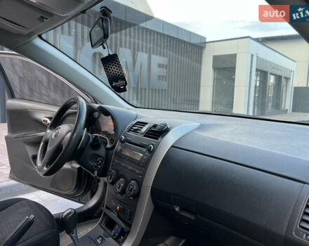 Серый Тойота Королла, объемом двигателя 1.6 л и пробегом 212 тыс. км за 6499 $, фото 27 на Automoto.ua