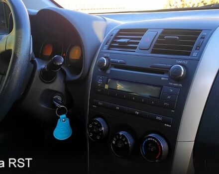 Серый Тойота Королла, объемом двигателя 1.6 л и пробегом 164 тыс. км за 6900 $, фото 4 на Automoto.ua